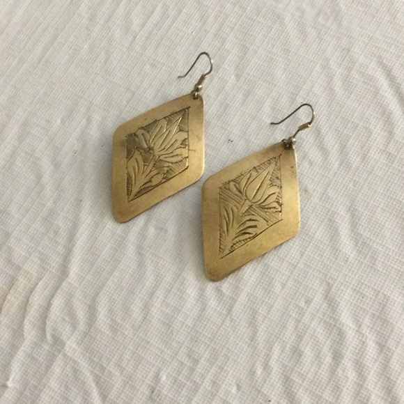 Jewelry - Vintage pair of etch brass earrings